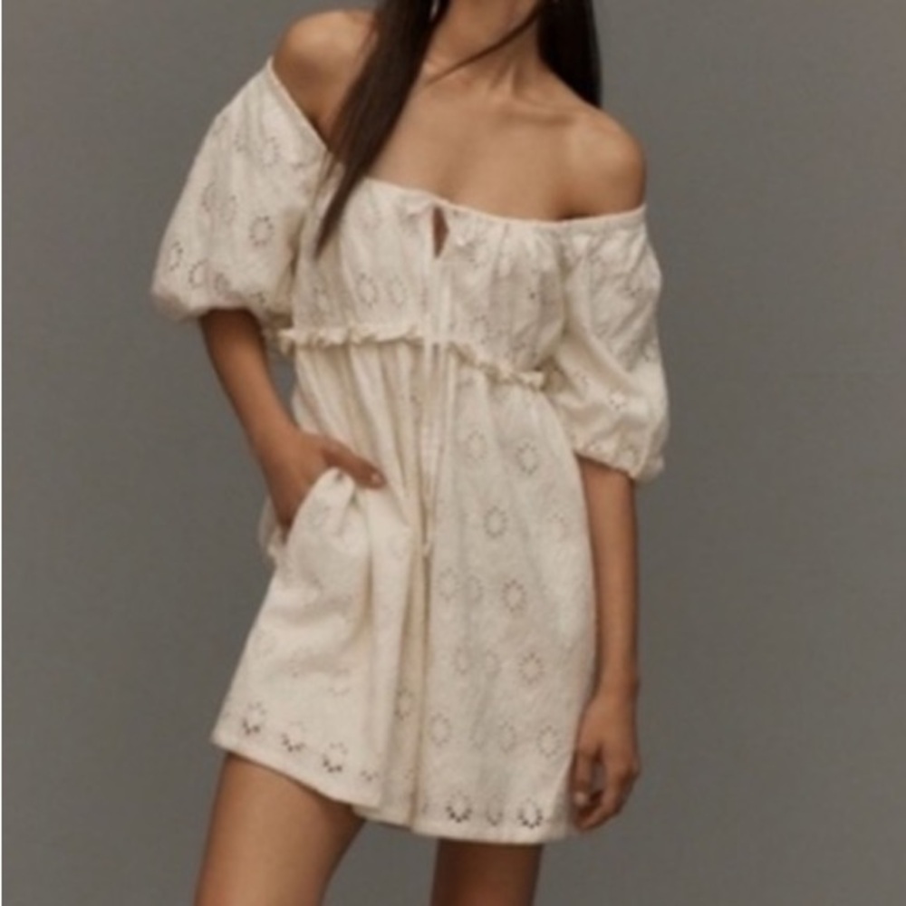 🟤NWT PILCRO by ANTHROPOLOGIE Puff-Sleeve Eyelet Romper in White